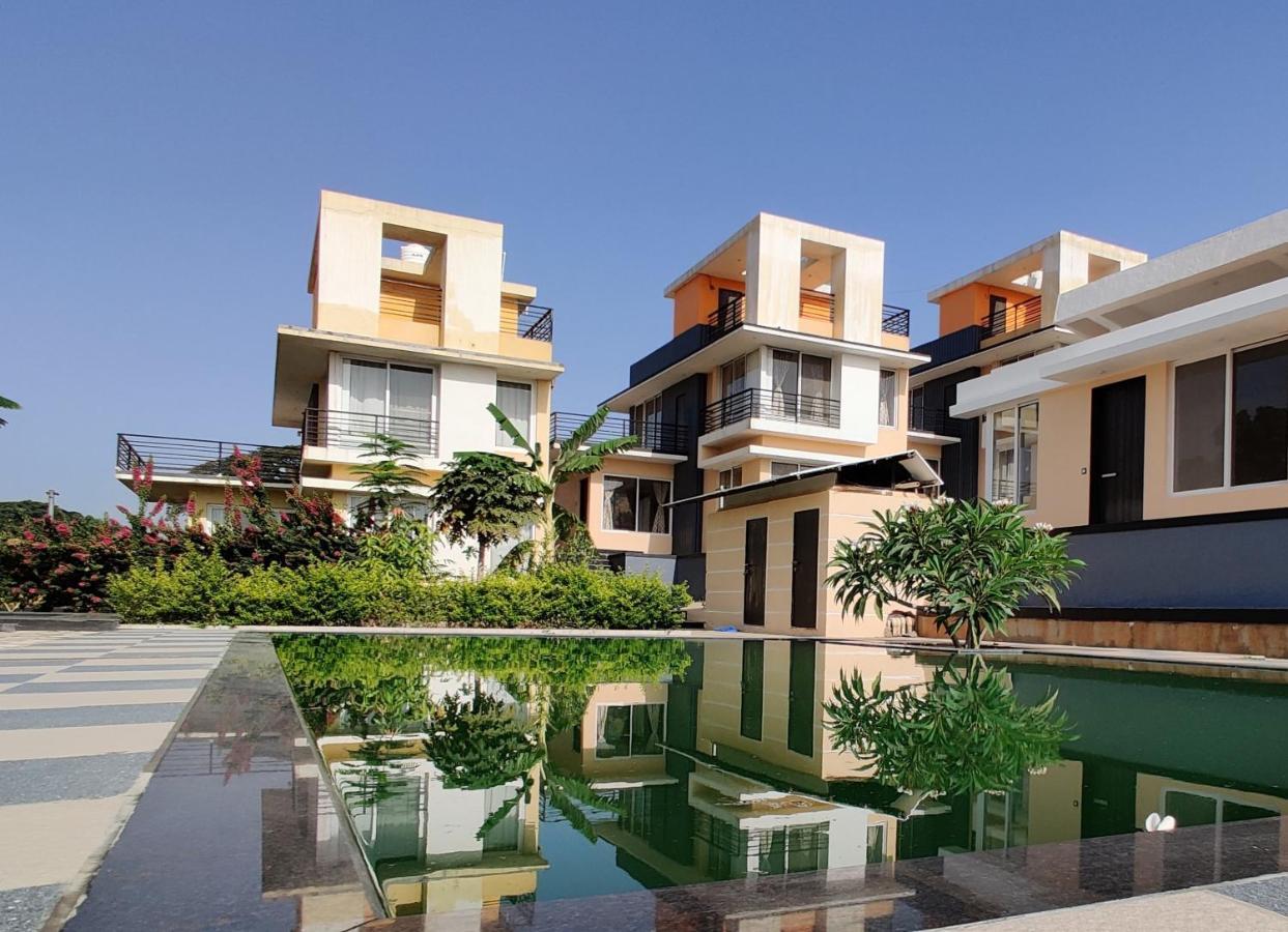 ROYAL MEADOWS - IGATPURI Bungalow B Exterior foto